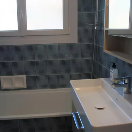 - 1er Etage Gauche - 90m De La Apartment