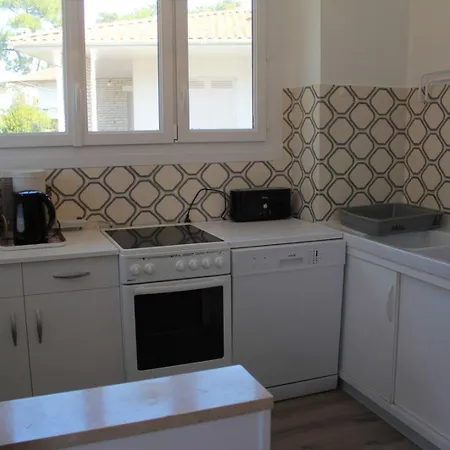 - 1er Etage Gauche - 90m De La