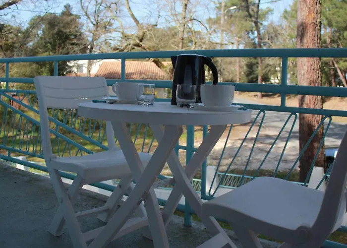 Appartement - 1er Etage Gauche - 90m De La *